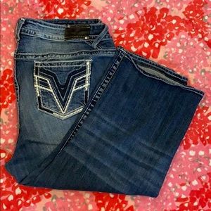 Plus Size Vigoss Capri size 24